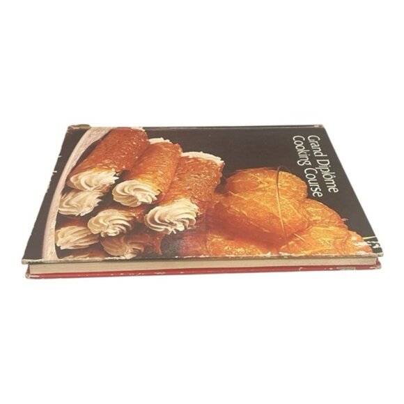 Grand Diplôme Cooking Course Book Volume 1 - Picture 3 of 9